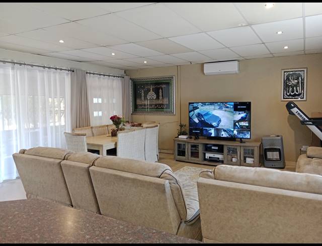 3 BEDROOM HOUSE FOR SALE IN NORTHDALE